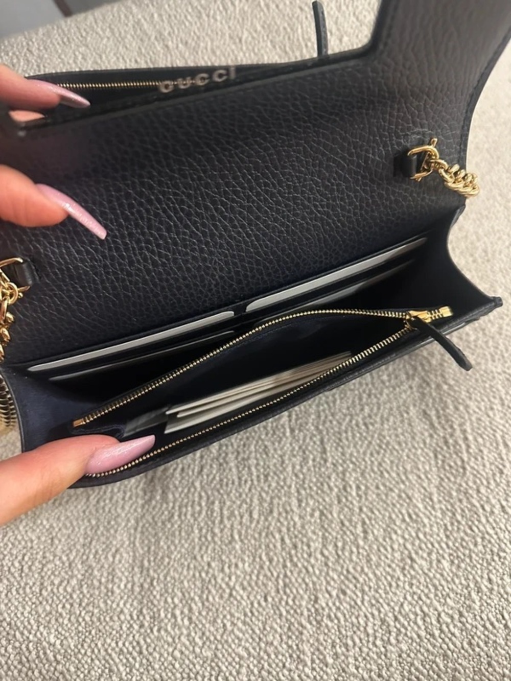 Gucci Beige GG Supreme Canvas and Black Leather Chain Wallet with Gold Hardware - Picture 8 of 9